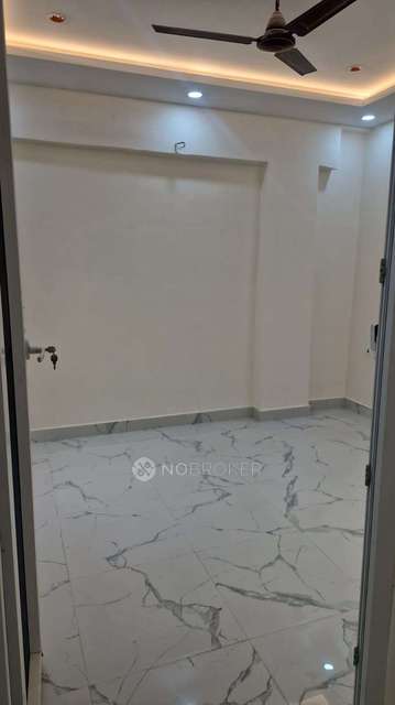 2 BHK Flat In Standalone for Rent  In Indrapuram