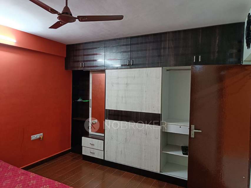 2 BHK Flat In Pavani Divine for Rent  In Hoodi