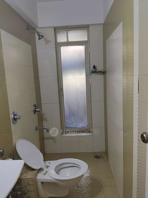 2 BHK Flat In Premier Emperor For Sale  In Andheri East