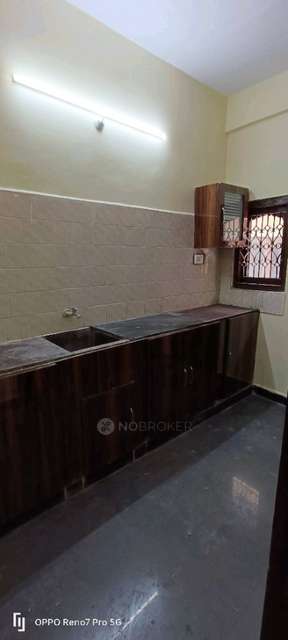 4+ BHK Flat For Sale  In Moosapet