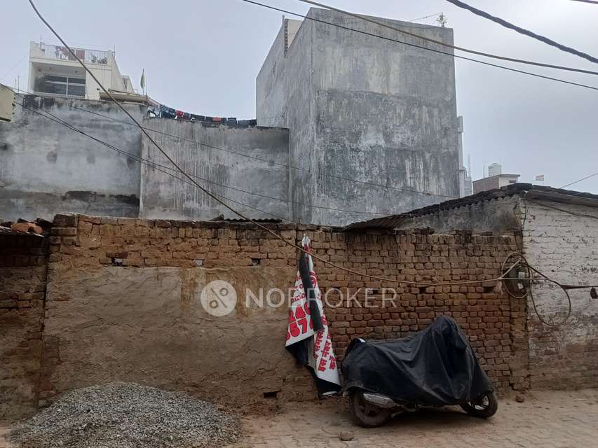 Plot For Sale  In Aya Nagar