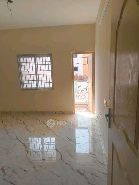 2 BHK Flat In Cavin Castal For Sale  In Chintadripet