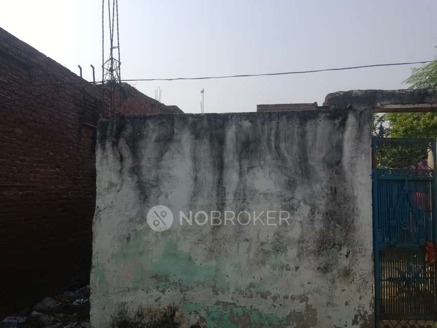 2 BHK Flat For Sale In Nai Basti Dundahera