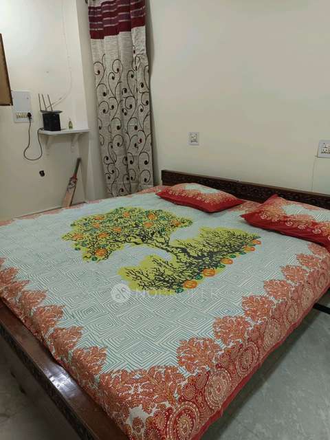 1 BHK House for Rent  In J137, Block J, Rajouri Garden Extension, Rajouri Garden, New Delhi, Delhi, 110027, India