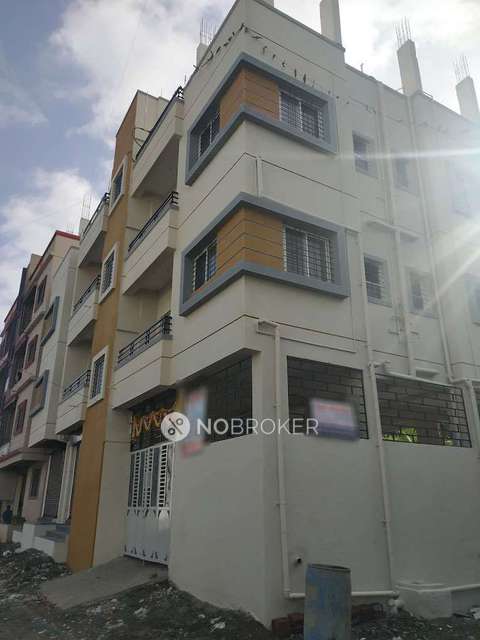 PG for Girls in Loni Kalbhor,