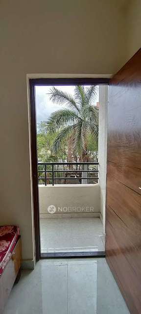 PG for Girls in Loni Kalbhor,