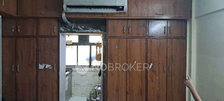 1 RK Flat In Saurabh Chs For Sale  In Vile Parle East