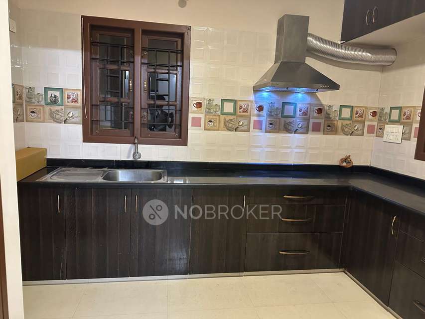 1 BHK House for Rent  In 9th Main Road