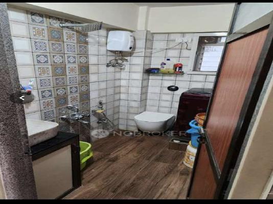 2 BHK Flat In Neelkamal Heights Borivalli, Borivali West For Sale  In Borivali West