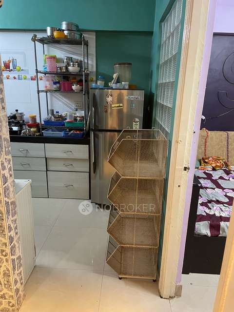 1 BHK Flat In Reputed Amisha Apartment for Rent  In Kandivali West