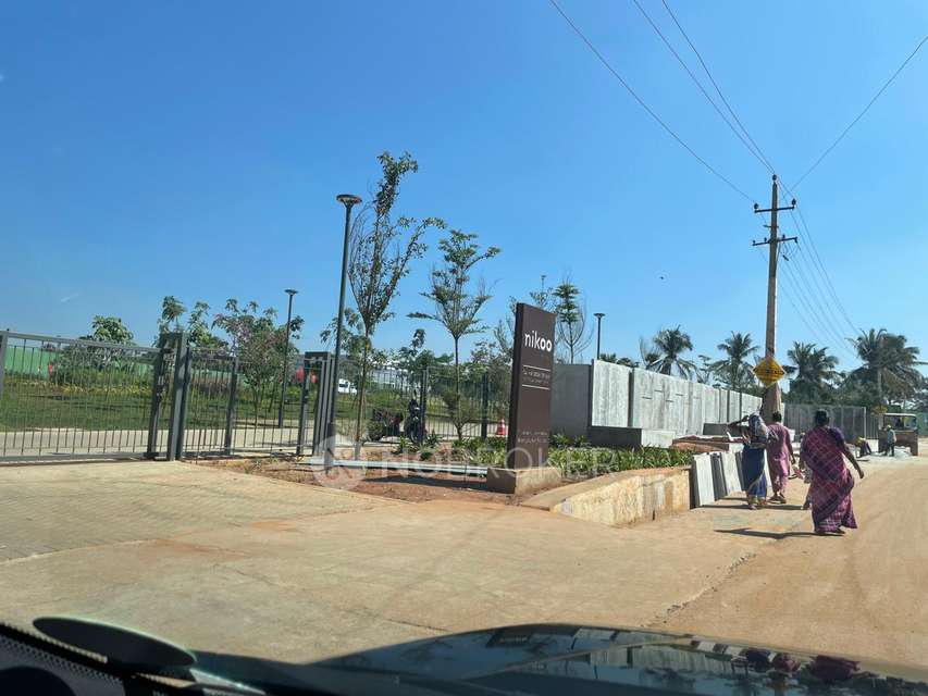 Plot For Sale  In Downtown Park In Prestige Tech Cloud