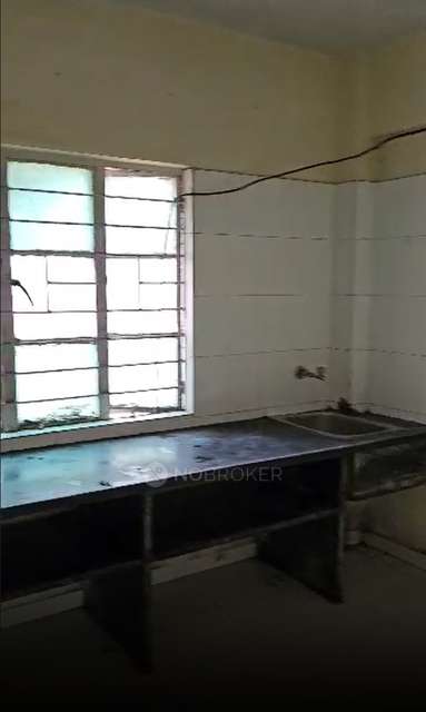 Shared Room for Male In 2 BHK  In Pushpa Apartments, Kothrud, Kothrud In Kothrud
