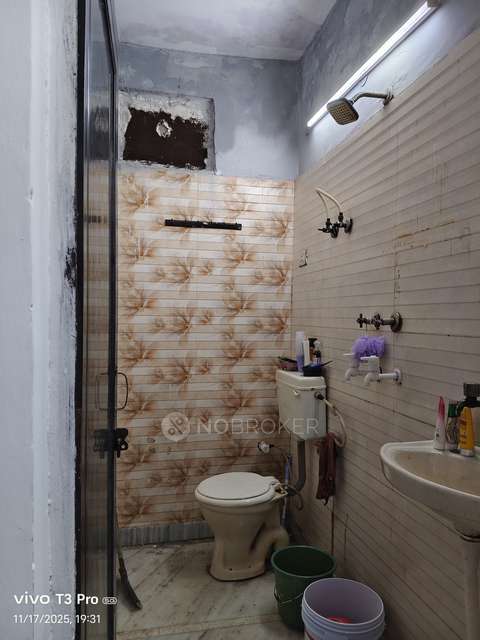 1 BHK Flat For Sale  In Wazirabad