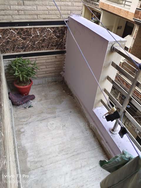 1 BHK Flat For Sale  In Wazirabad