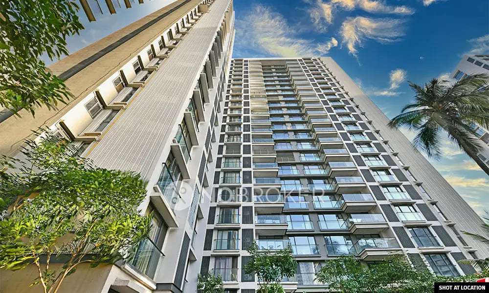 4 BHK Flat In Rustomjee Seasons for Lease  In Bandra East