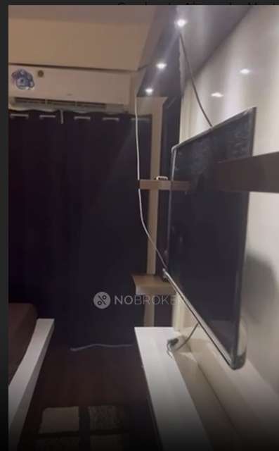 Single Room for Female In 3 BHK  In Ajnara Le Garden  In Ajnara Le Mart