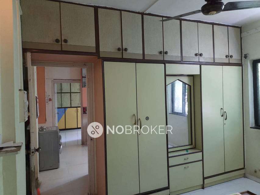 Single Room for Female In 3 BHK  In Snehalatha Hsg Society, Laxmi Nagar In Parvati Darshan