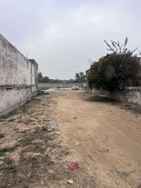 Godown/Warehouse in Dm Palace, Ghaziabad for Rent 