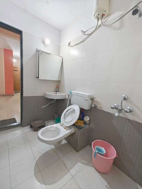 Single Room for Female In 2 BHK  In Shreya Classic In Bavdhan
