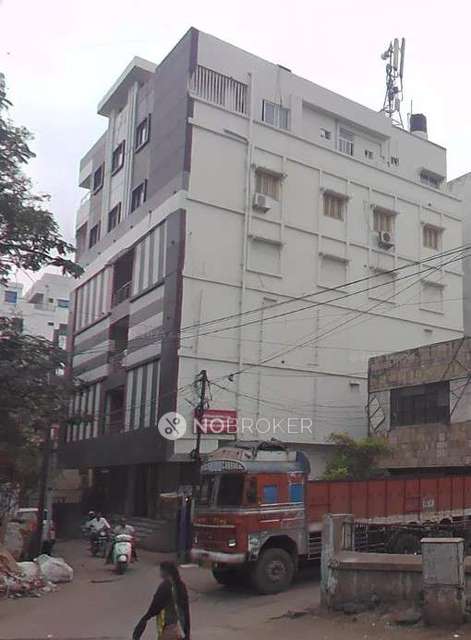 4 BHK Flat In Sri Plaza For Sale  In Nampally