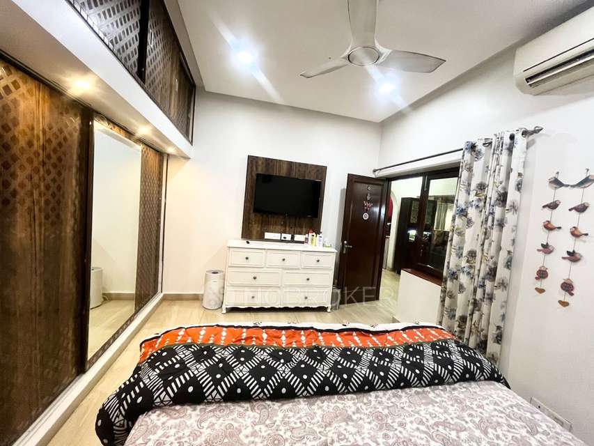 3 BHK House for Rent  In East Of Kailast, Kailash Colony Road