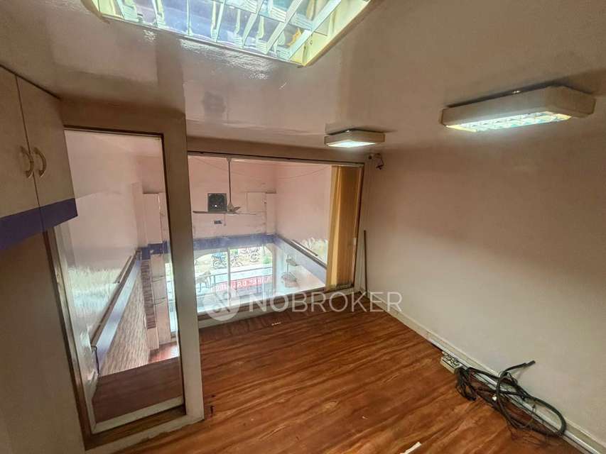 Shop in Platinum Classic En, Pune for Rent 