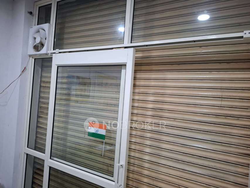 Shop in Gamma 1, Greater_noida for sale 