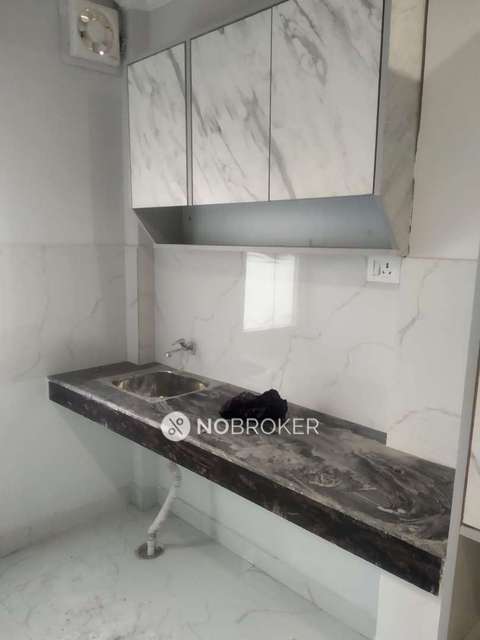 PG for Boys in Sector 24