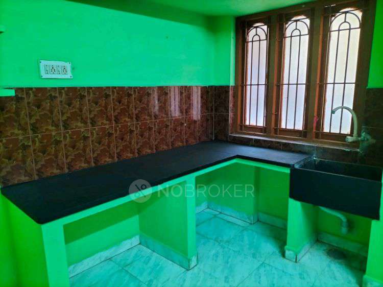 1 BHK House for Rent  In Irumbuliyur