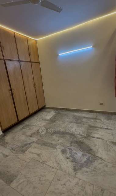 3 BHK Flat In Sb for Rent  In Rajouri Garden