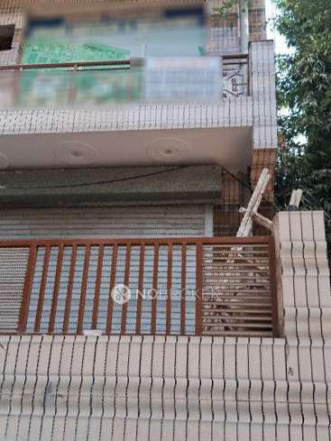 Godown/Warehouse in Sector 69, Noida for sale 