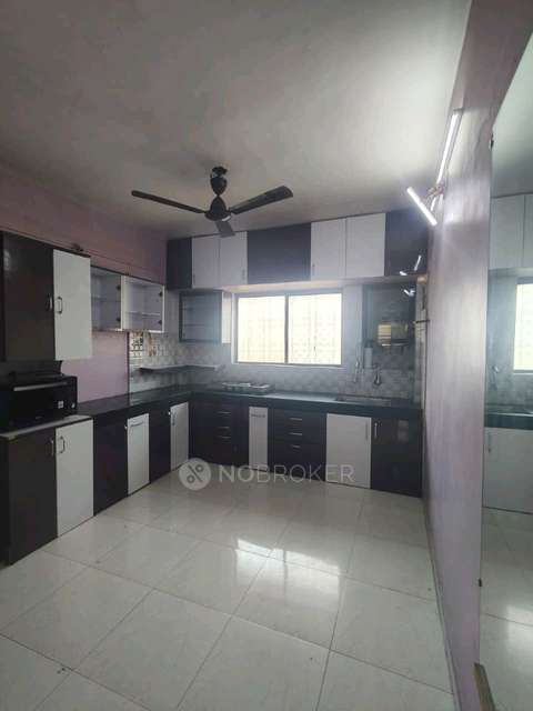 2 BHK Flat In Laxmi Nagar Society for Rent  In Dhanori