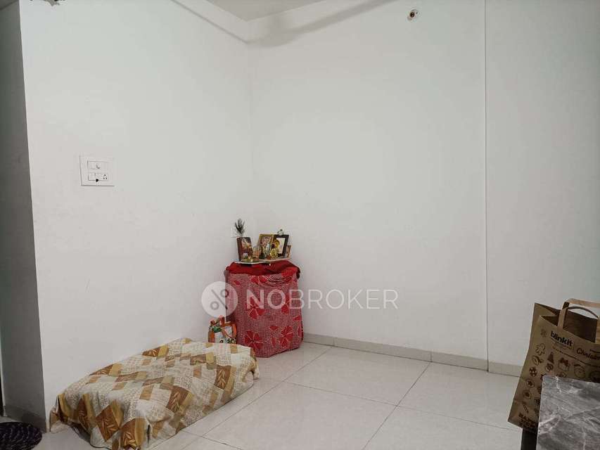 Single Room for Female In 2 BHK  In Bhalchandra Upwan In Bhalchandra Upvan, Nb Bhondve Group