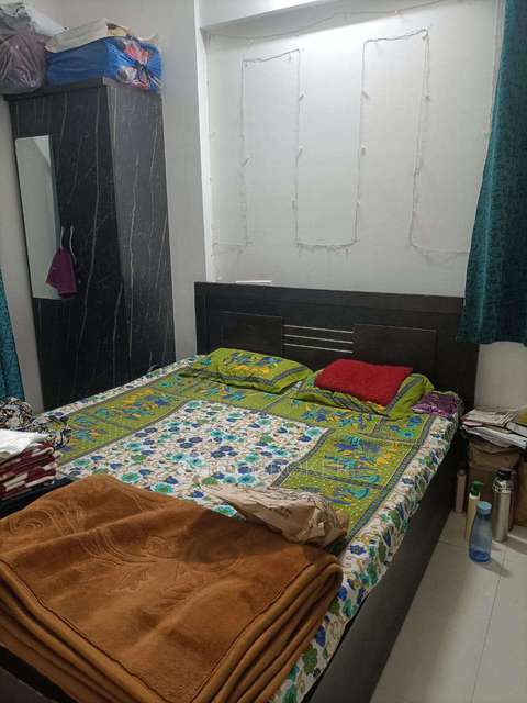 Single Room for Female In 2 BHK  In Bhalchandra Upwan In Bhalchandra Upvan, Nb Bhondve Group
