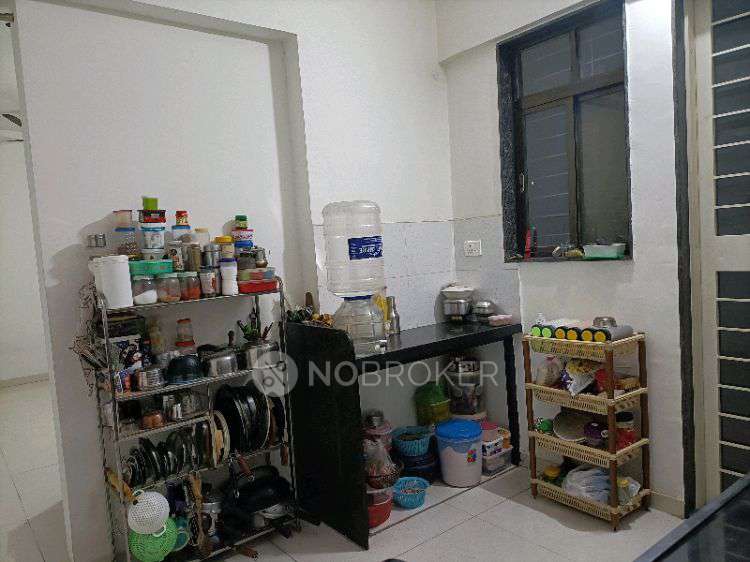 Single Room for Female In 2 BHK  In Bhalchandra Upwan In Bhalchandra Upvan, Nb Bhondve Group