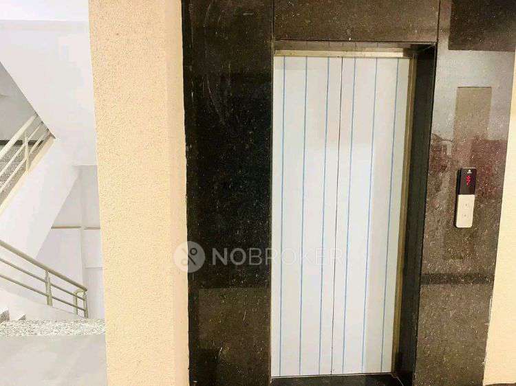 Shared Room for Female In 2 BHK  In Panama Park Porwal Road,lohegaon In Panama Park Co-operative Housing Society Ltd