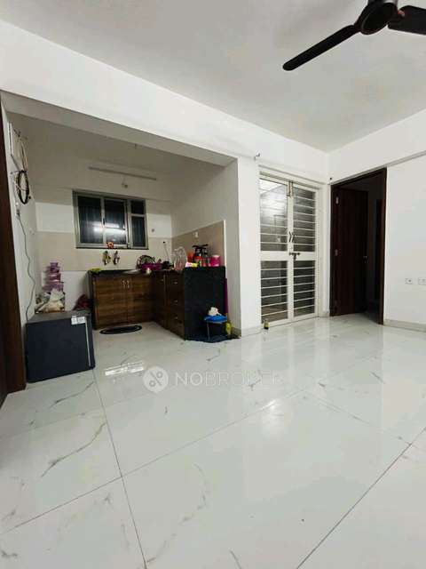 Shared Room for Female In 2 BHK  In Panama Park Porwal Road,lohegaon In Panama Park Co-operative Housing Society Ltd