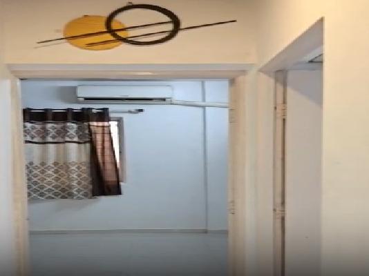 Single Room for Female In 2 BHK  In Apartment In Narhe