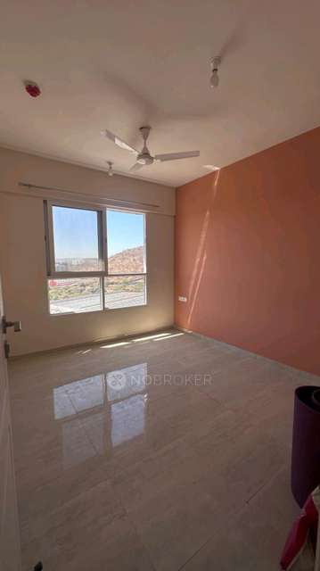 Single Room for Female In 2 BHK  In Highmont Socitey In Hinjawadi
