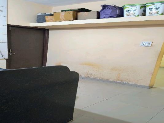 Shared Room for Female In 1 BHK  In Gurdwara Road Akurdi Railway Station Pune In Jqw8+975, Bharatmata Housing Society, Gurudwara Colony, Nigdi, Pimpri-chinchwad, Maharashtra 411033, India