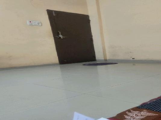 Shared Room for Female In 1 BHK  In Gurdwara Road Akurdi Railway Station Pune In Jqw8+975, Bharatmata Housing Society, Gurudwara Colony, Nigdi, Pimpri-chinchwad, Maharashtra 411033, India