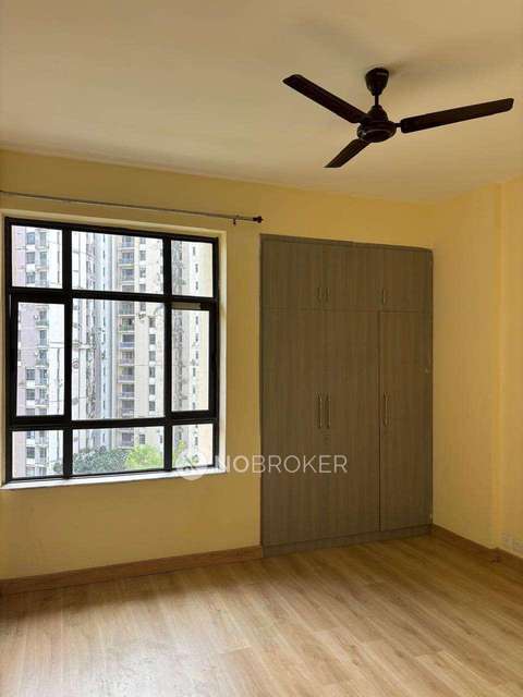 3 BHK Flat In Unitech Horizon, Sector Pi-1, Sector P1 And 2 For Sale  In Sector P1 And 2
