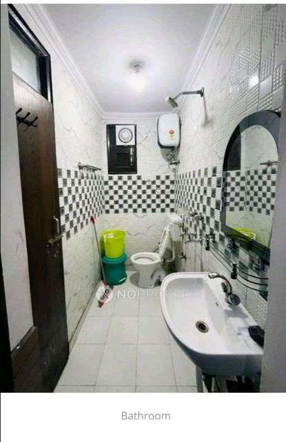 2 BHK Flat In Maa Yamuna Apartment, Mahavir Enclave For Sale  In J32h+3cg, Kali Nagar, Mahavir Enclave I, Mirzapur, Mahavir Enclave, New Delhi, Delhi, 110045, India