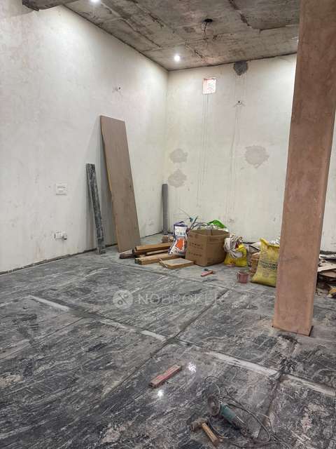 Godown/Warehouse in Bahlolpur, Noida for Rent 