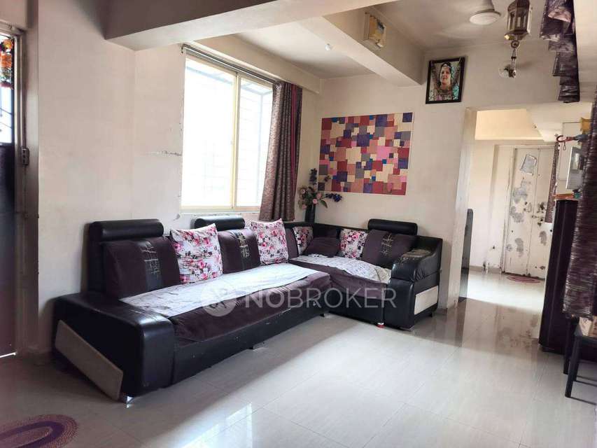Shared Room for Female In 1 BHK  In Silkla In Somwar Peth
