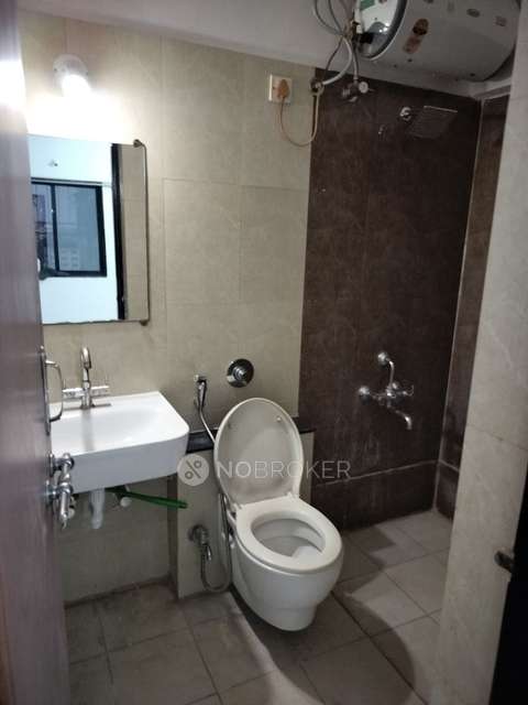 2 BHK Flat In Raheja Vistas Phase 3 For Sale  In Mohammed Wadi