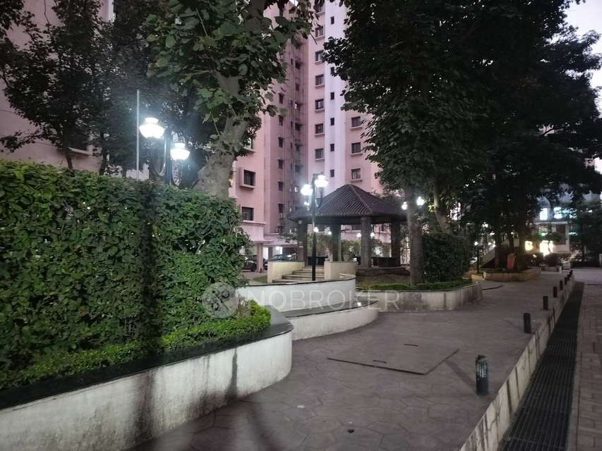 2 BHK Flat In Raheja Vistas Phase 3 For Sale  In Mohammed Wadi