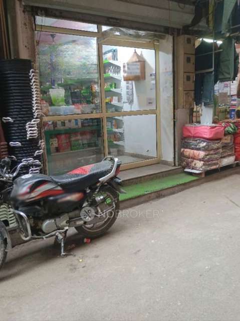 Shop in Tughlakabad Extension, Delhi for Rent 