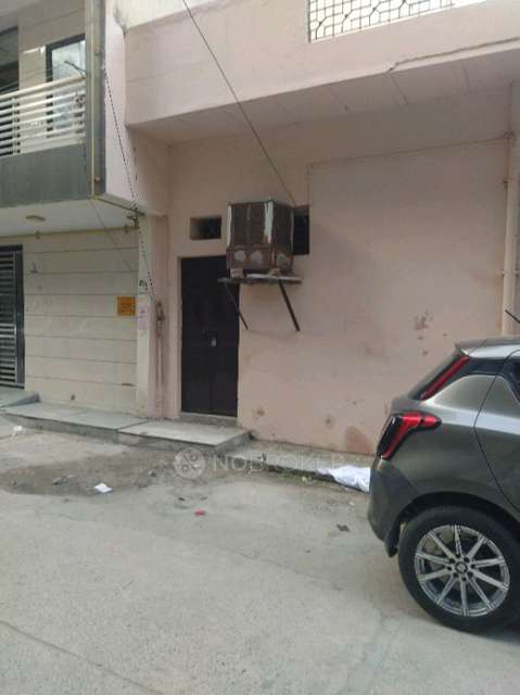 1 RK House for Rent  In Mukherjee Nagar