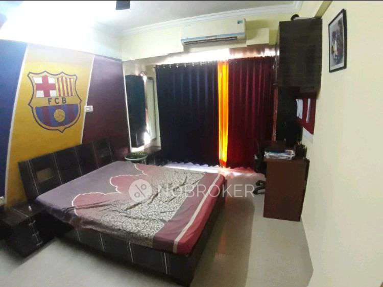 2 BHK Flat In Empire Building For Sale  In Empire Building
